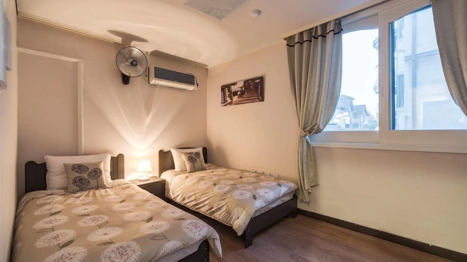 Hotel Gold Hill Guesthouse - Hostel Seoul